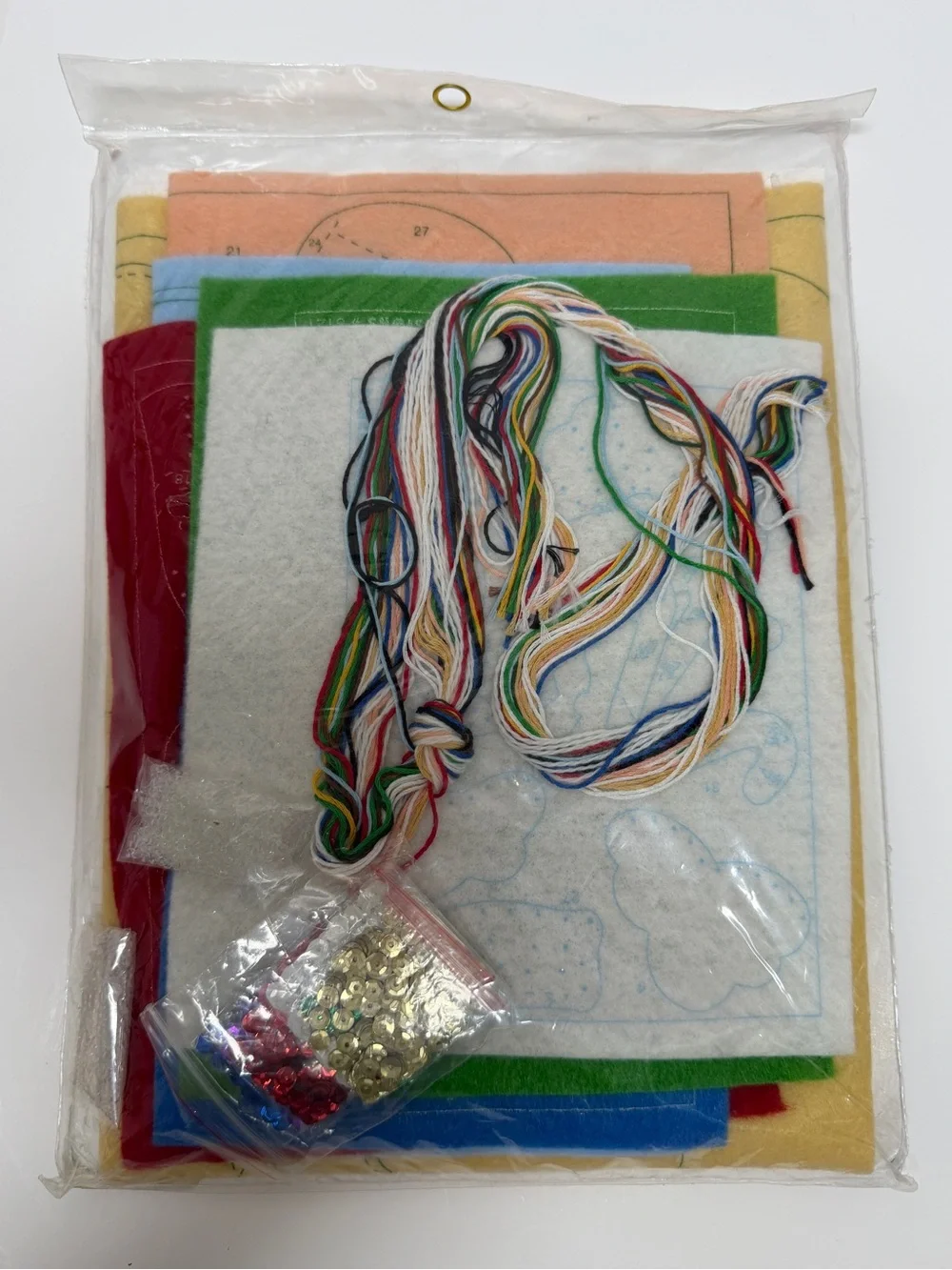Dimensions Feltworks Beach Santa Stocking Kit 8121 Felt Sequins Santa Ocean